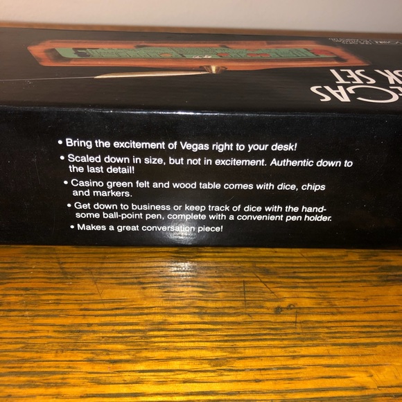 Vintage Las Vegas Craps Desk Set - Picture 3 of 9